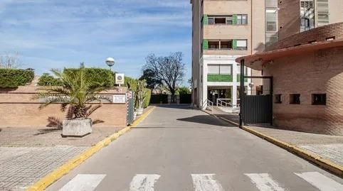 Foto 3 de Garaje en venta en Urbadiez - Entrepuentes, Sevilla Capital