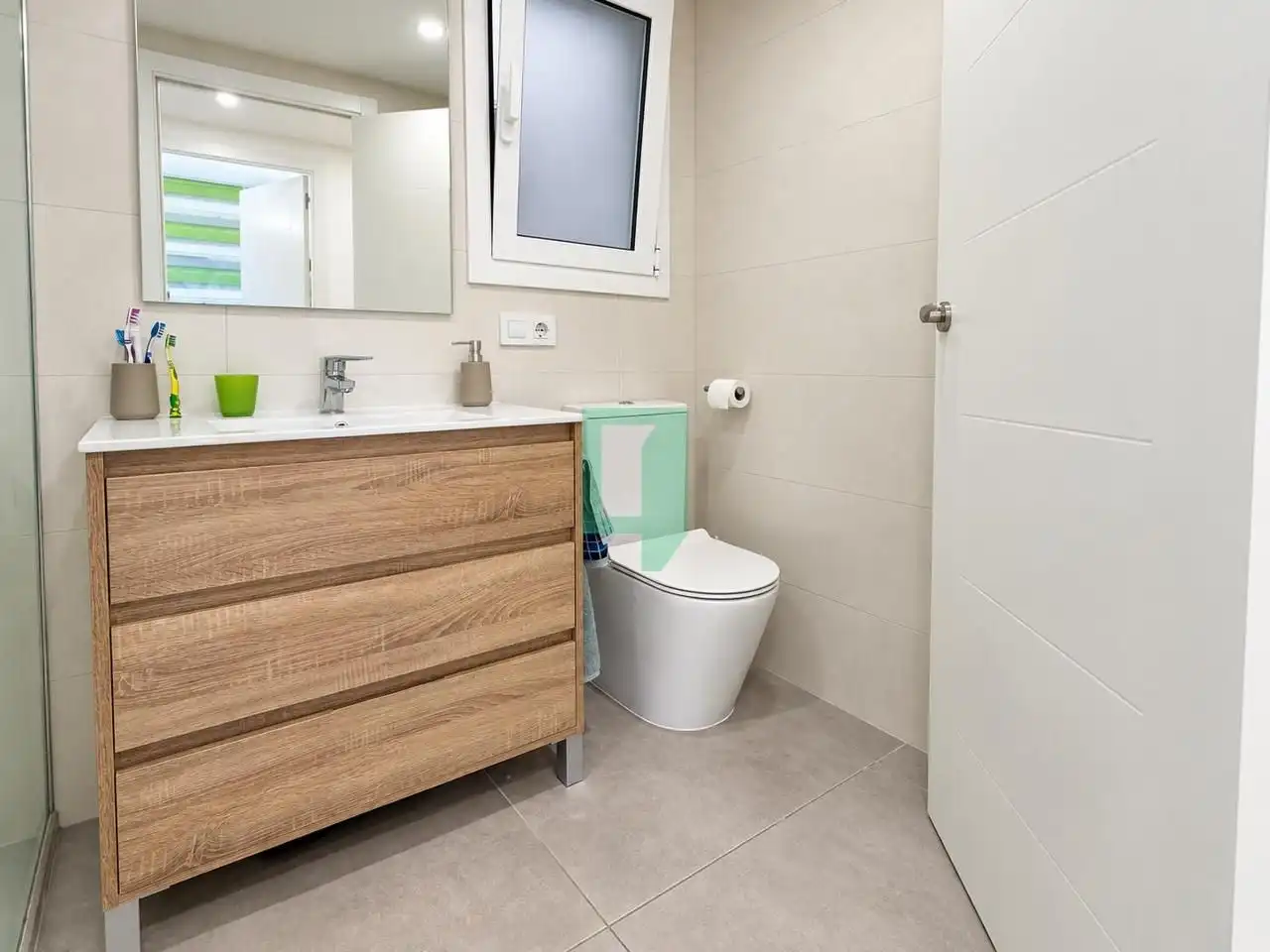 Baño de Piso en venta en Badalona con Aire acondicionado