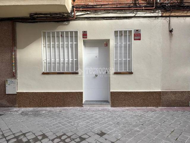 Local comercial en Venta en Simancas