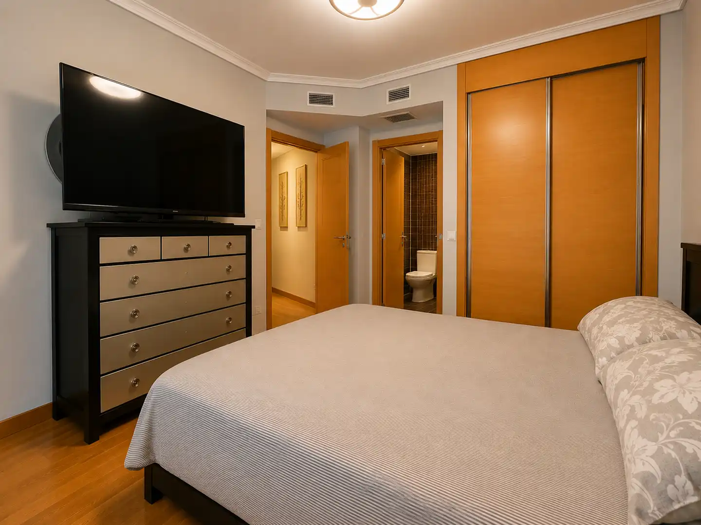 Bedroom of Flat for sale in Valdemoro  with Heating, Storage room and Community pool