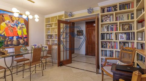 Foto 4 de Piso en venta en Avenida Ramon y Cajal, Playa Bajadilla - Puertos, Marbella