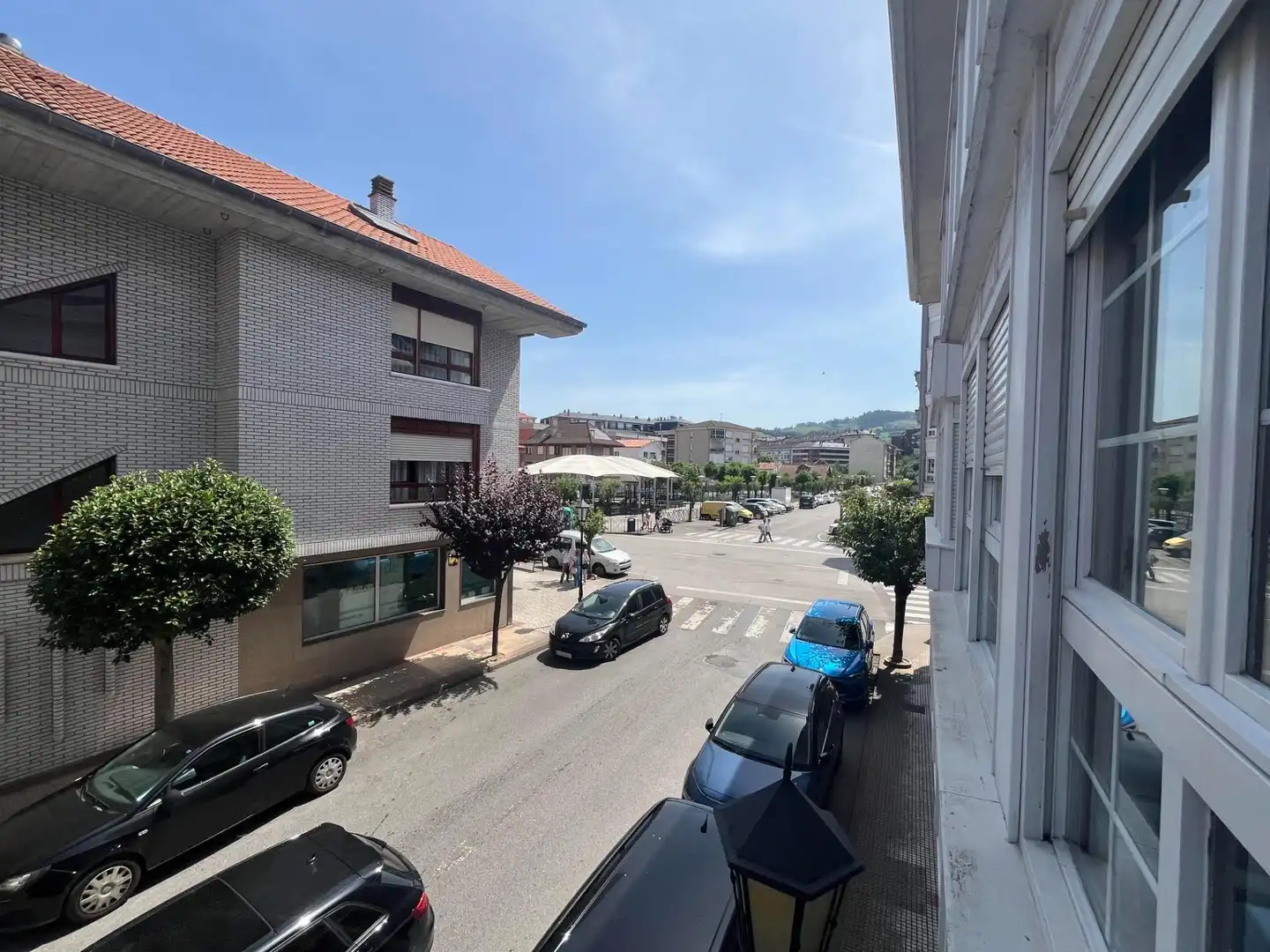 Vista exterior de Pis en venda en Colindres amb Calefacció, Terrassa i Moblat