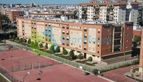 Vista exterior de Pis en venda en  Sevilla Capital amb Traster i Moblat