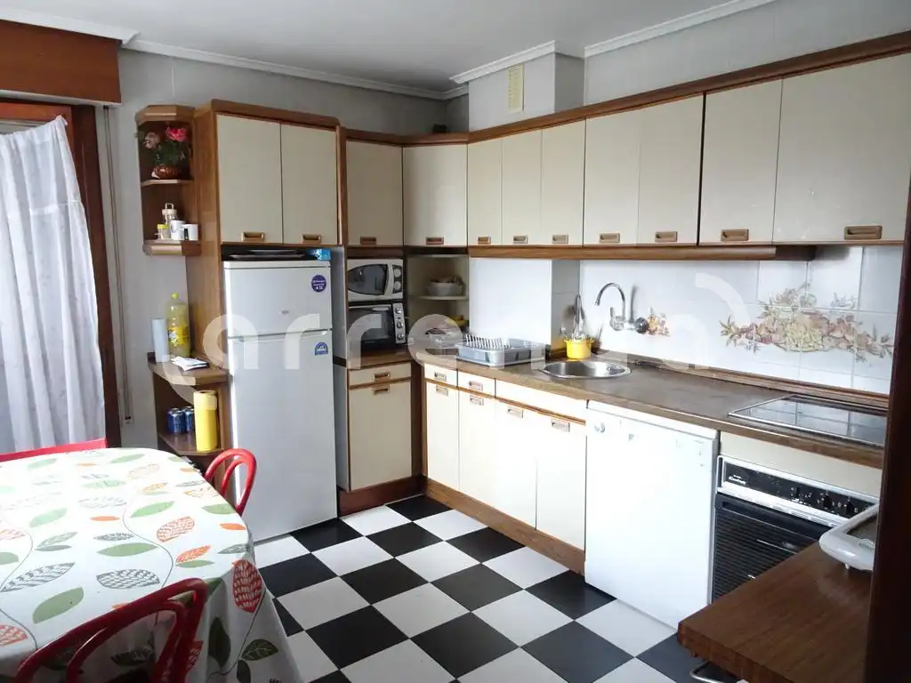 Kitchen of Flat for rent in Santander  with Heating and Furnished