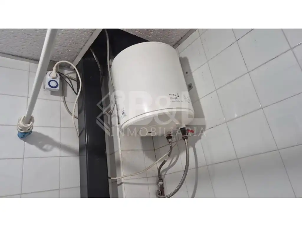Bathroom of Industrial buildings for rent in Huelva