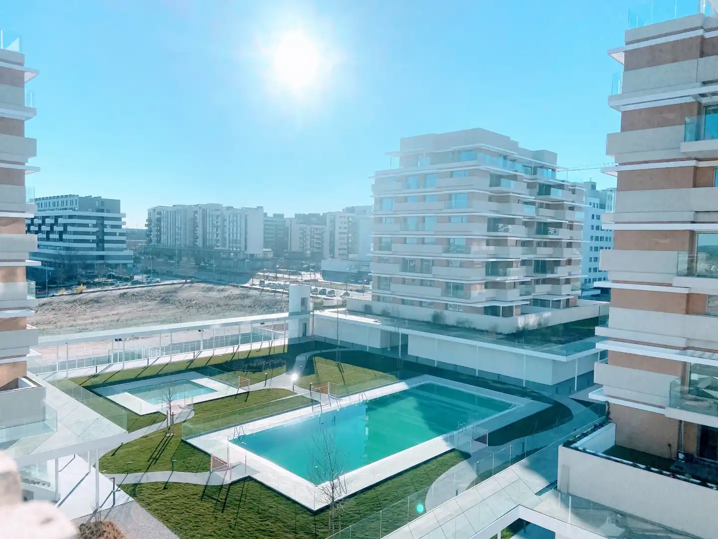 Piscina de Pis de lloguer en Madrid amb Aire condicionat, Calefacció i Terrassa