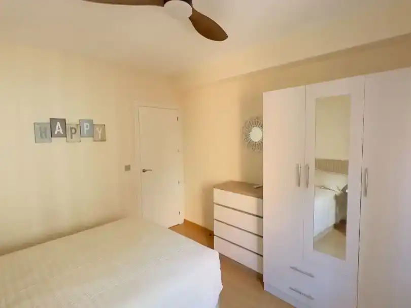 Schlafzimmer von Wohnung zur Miete in Alcalá de Henares