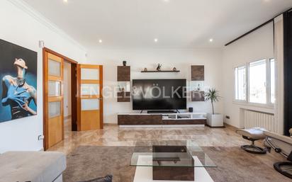 Living room of House or chalet for sale in Sant Boi de Llobregat  with Terrace, Swimming Pool and Balcony