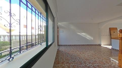 Foto 4 de Casa adosada en venda a C/ Mayor, La Zenia, Alicante