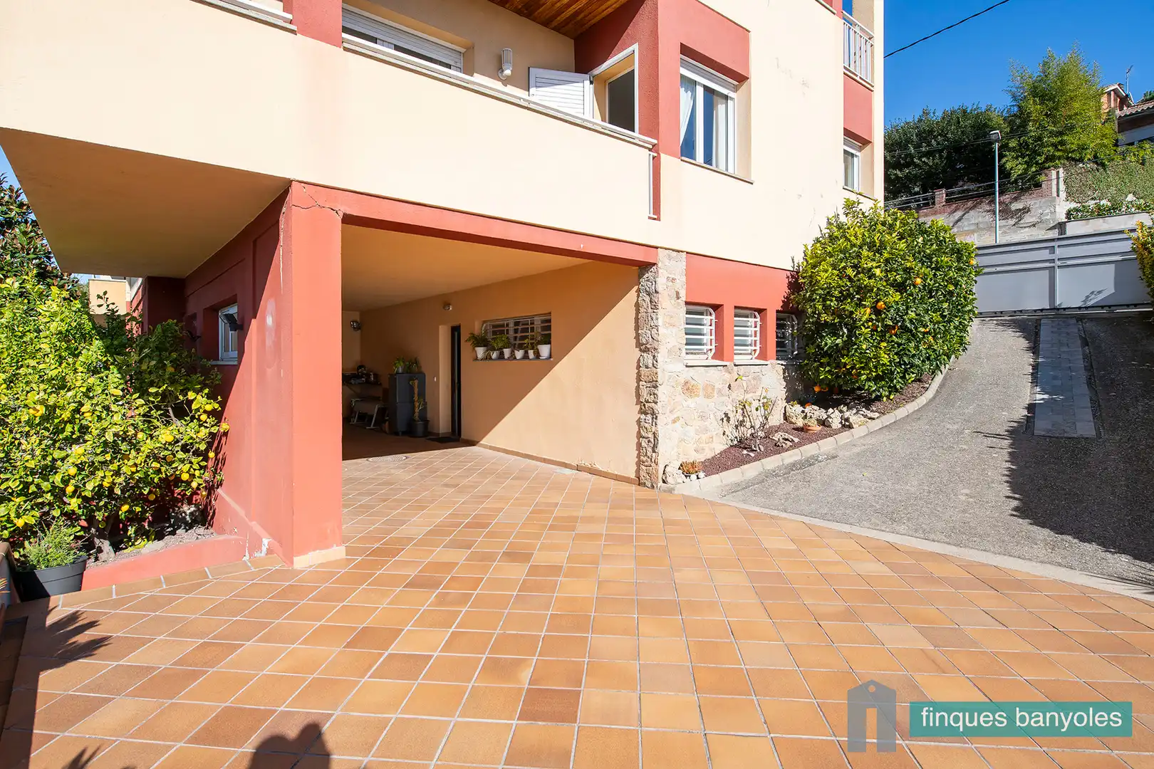 Exterior view of Houses for sale in Banyoles  with Air Conditioner, Heating and Private garden