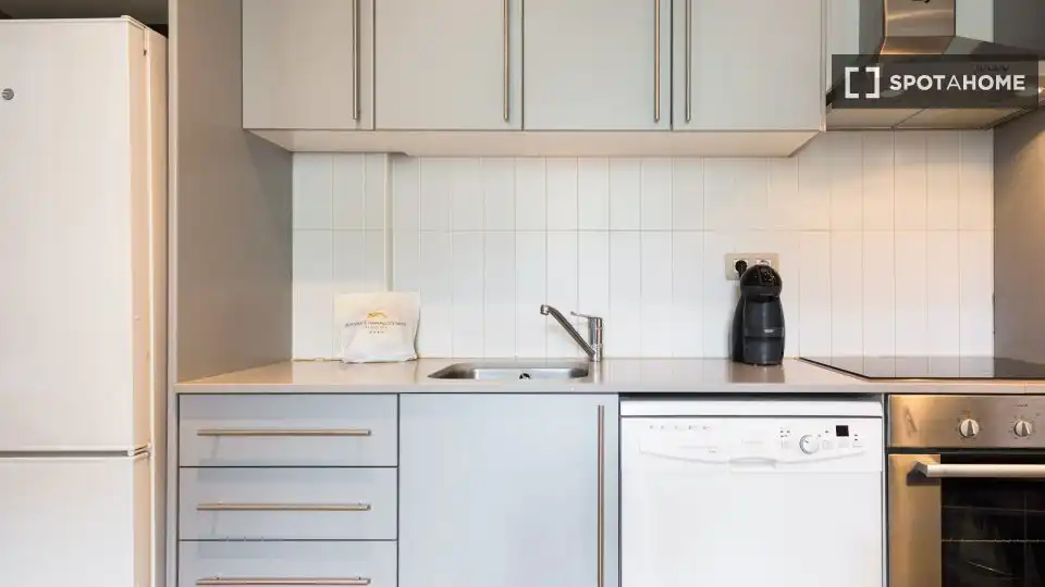 Kitchen of Flat for rent in Barcelona  with Air Conditioner, Heating and Furnished