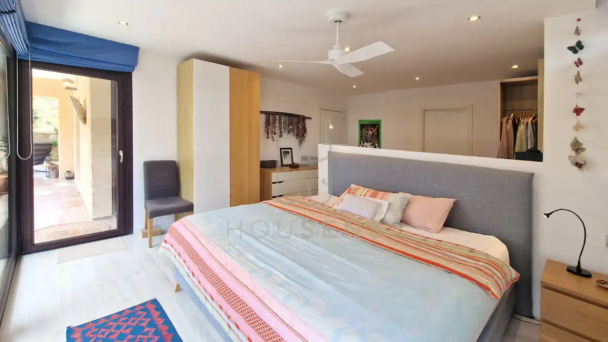 Bedroom of Houses for sale in Calvià  with Air Conditioner, Heating and Private garden