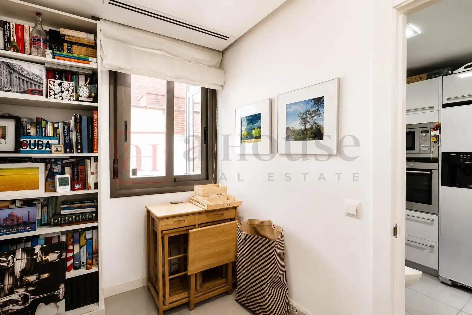 Schlafzimmer von Erdgeschoss zum Verkauf in Madrid mit Klimaanlage, Heizung und Privatgarten