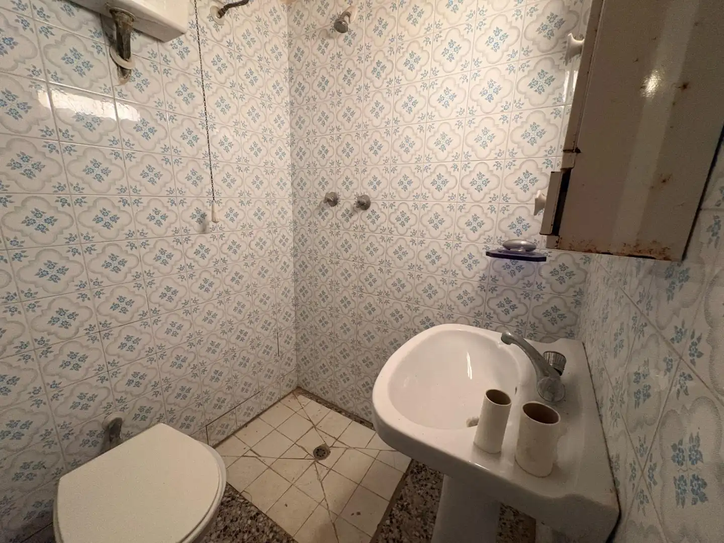 Bathroom of Houses for sale in Gestalagar