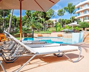 Piscina de Apartament en venda en Calvià amb Aire condicionat, Calefacció i Jardí privat