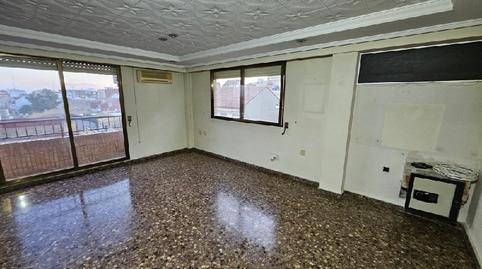 Foto 3 de Pis en venda a  C/ Poetisa Leonor Perales, El Castellar i l'Oliverar,  Valencia Capital