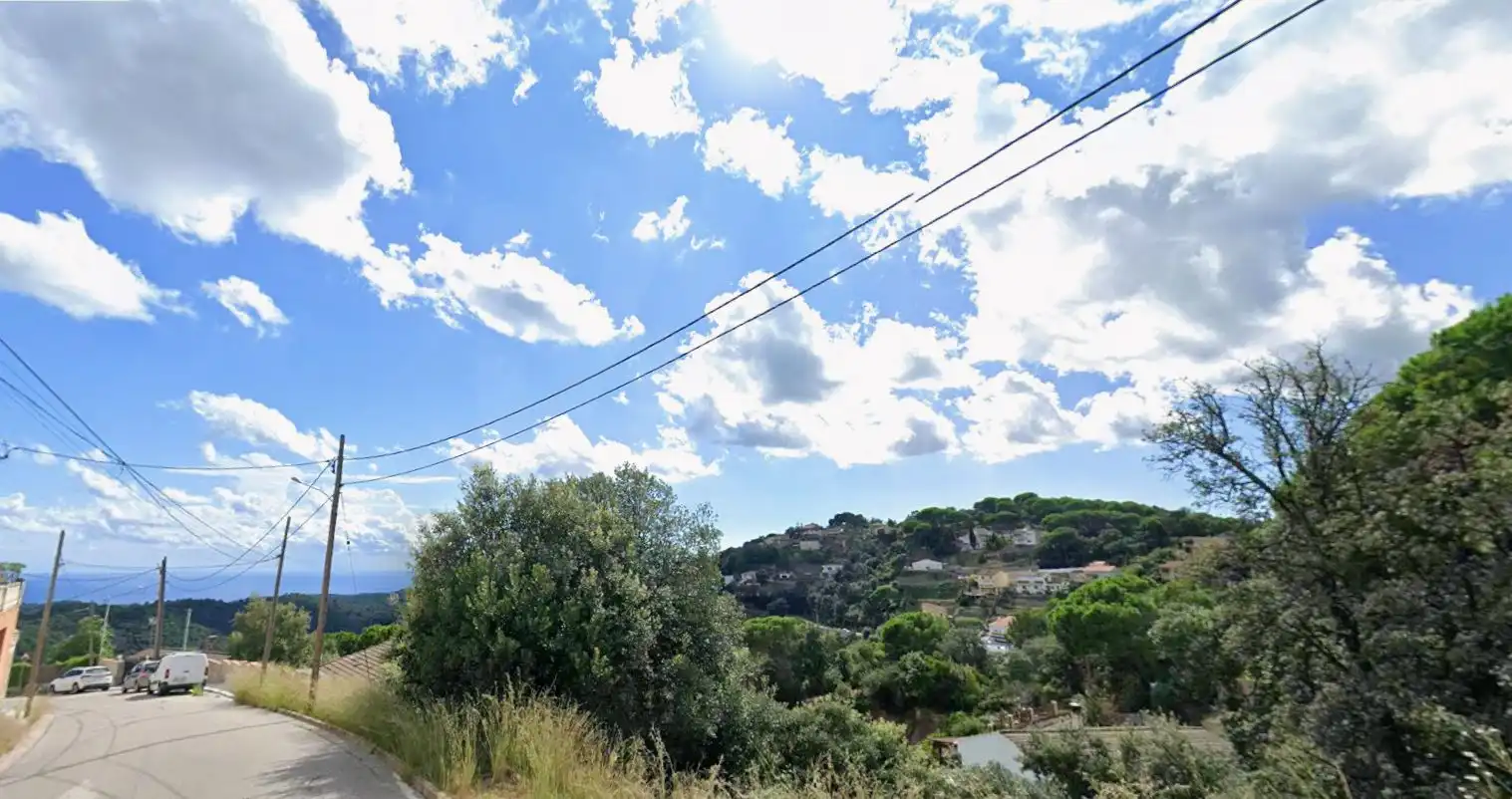 Wohnbaugrundstück zum Verkauf in Sant Cebrià de Vallalta