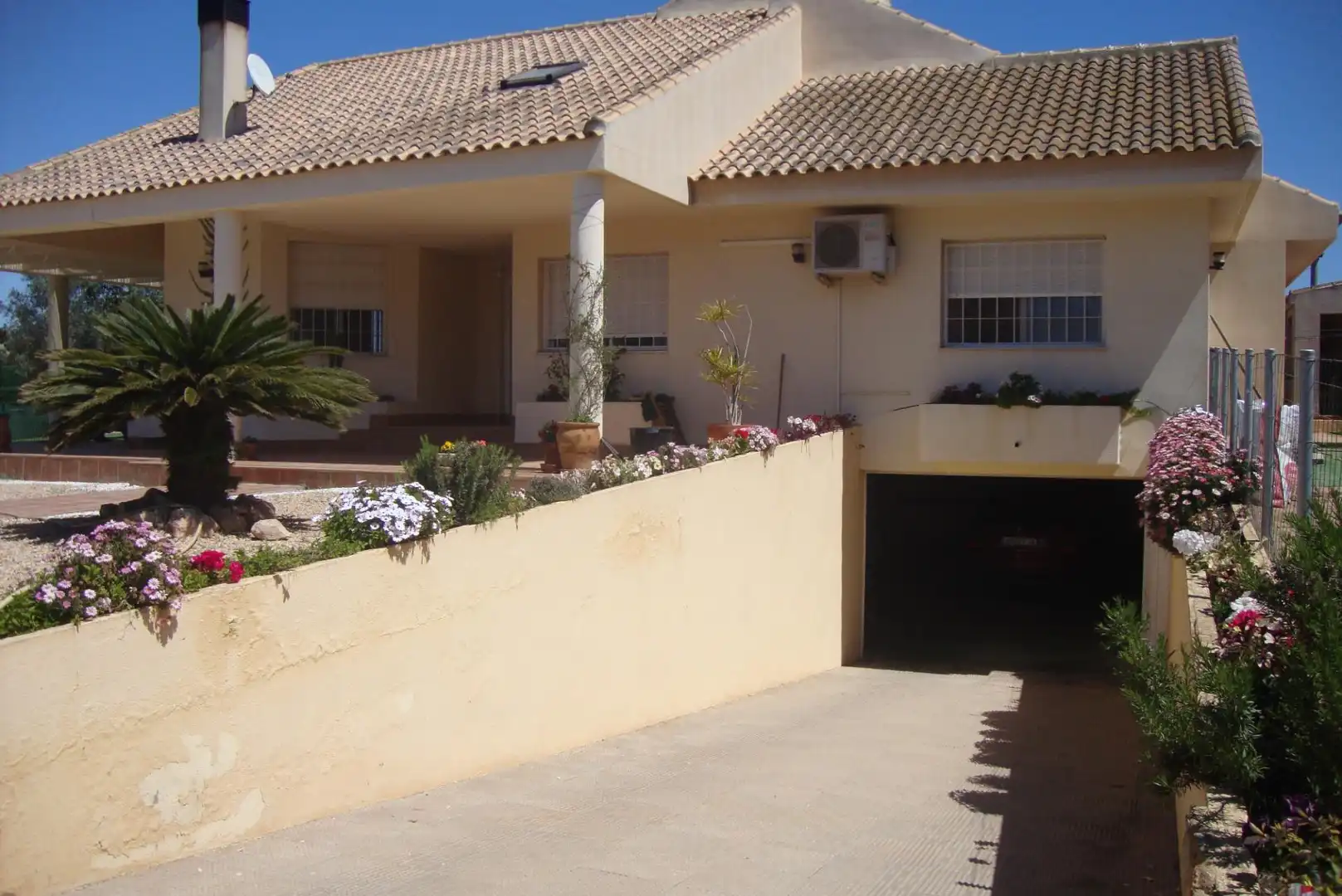 Exterior view of Houses for sale in Cartagena  with Air Conditioner, Heating and Private garden