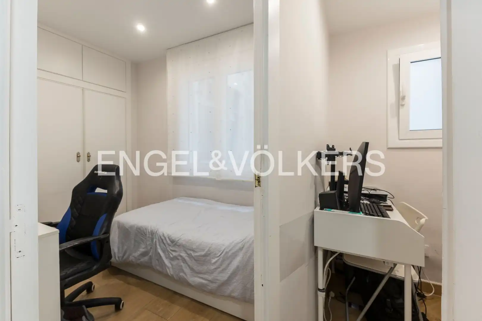 Schlafzimmer von Wohnung zur Miete in Barcelona mit Heizung, Balkon und Haustiere erlaubt
