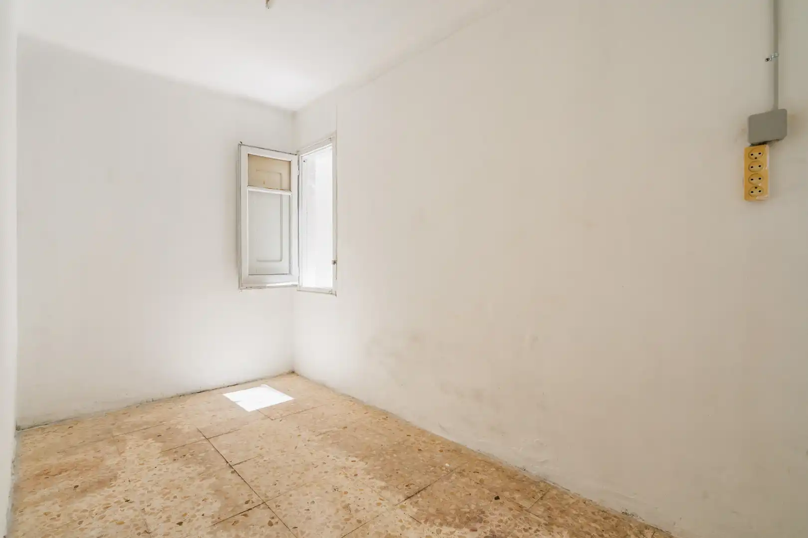 Habitación de Piso en venta en Barcelona con Alarma