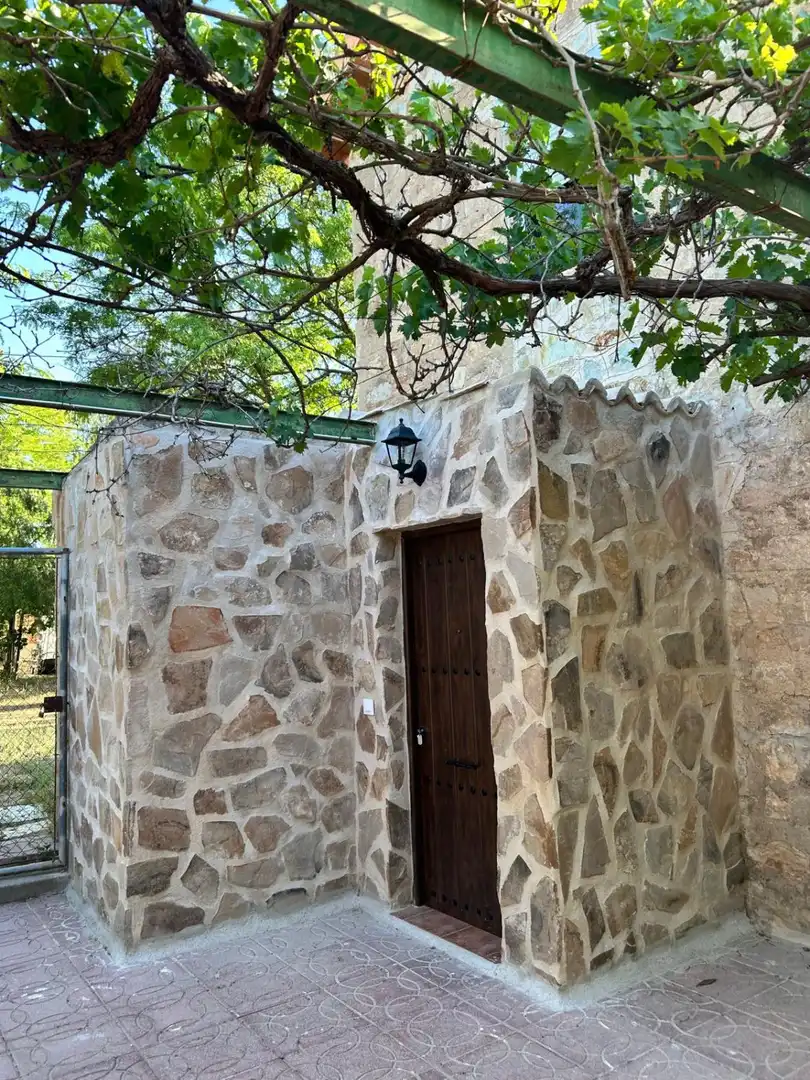 Vista exterior de Casa o xalet de lloguer en Jaén amb Calefacció i Piscina