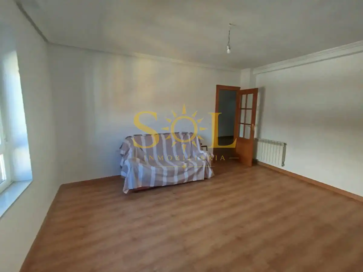 Piso para compartir en León Capital  con Calefacción, Amueblado y Horno