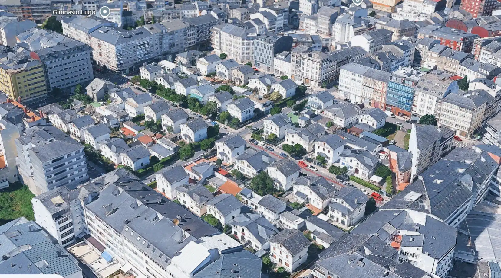 Vista exterior de Casa o xalet en venda en Lugo amb Jardí privat, Parquet i Traster