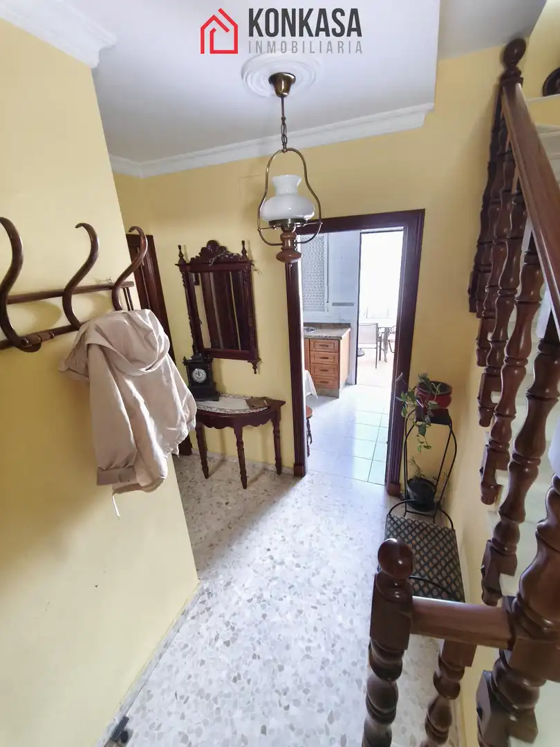 Haus oder Chalet zum Verkauf in Arcos de la Frontera mit Klimaanlage, Terrasse und Abstellraum