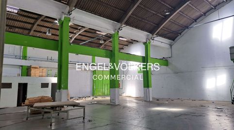 Foto 5 von Fabrikhallen zur Miete in Pla de Bon Aire, Terrassa