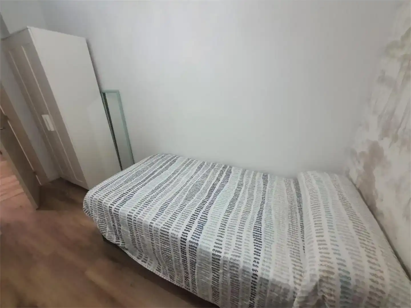 Dormitori de Àtic per a compartir en Sagunto / Sagunt amb Aire condicionat, Parquet i Traster