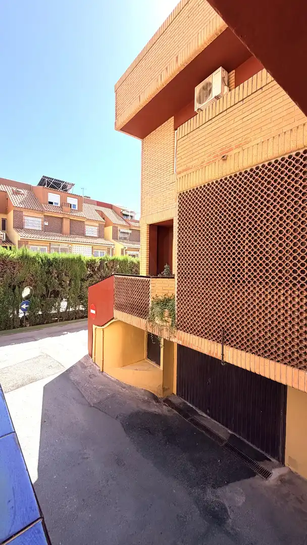 Casa aparellada amb piscina en venda a Playa de San Juan - El Cabo de las Huertas, imagen 16