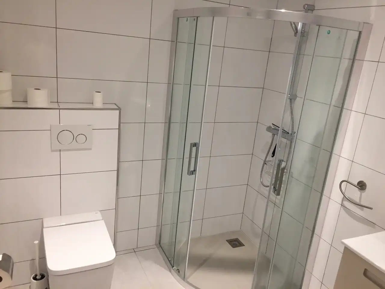 Baño de Piso en venta en L'Alfàs del Pi con Aire acondicionado, Terraza y Piscina comunitaria