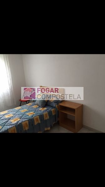 Bedroom of Flat to rent in Santiago de Compostela   with Furnished