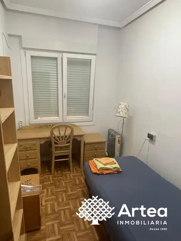 Bedroom of Flat for rent in Bilbao   with Heating