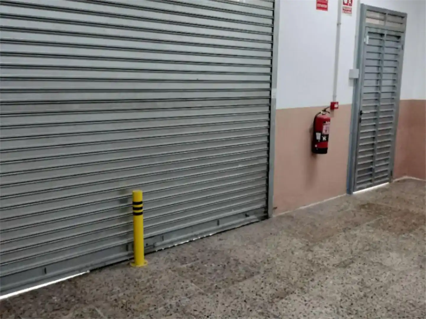 Vista exterior de Trastero de alquiler en Cornellà de Llobregat