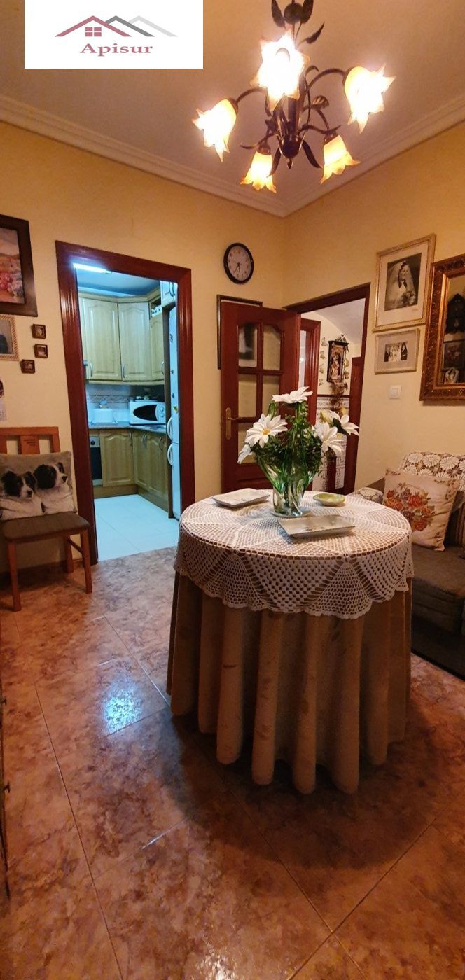 Menjador de Casa o xalet en venda en  Jaén Capital