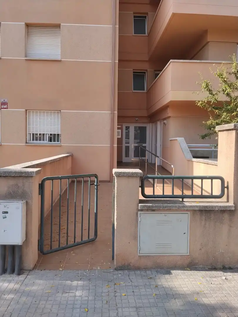Pis amb piscina en venda a Carrer Segre, imagen 17
