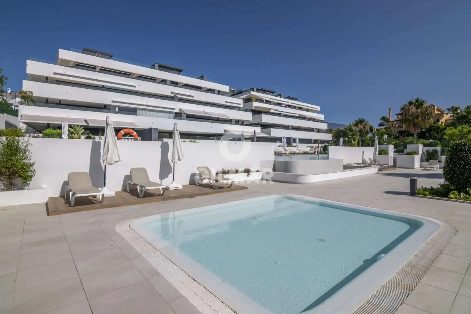 Piscina de Apartament en venda en Estepona amb Calefacció, Traster i Piscina