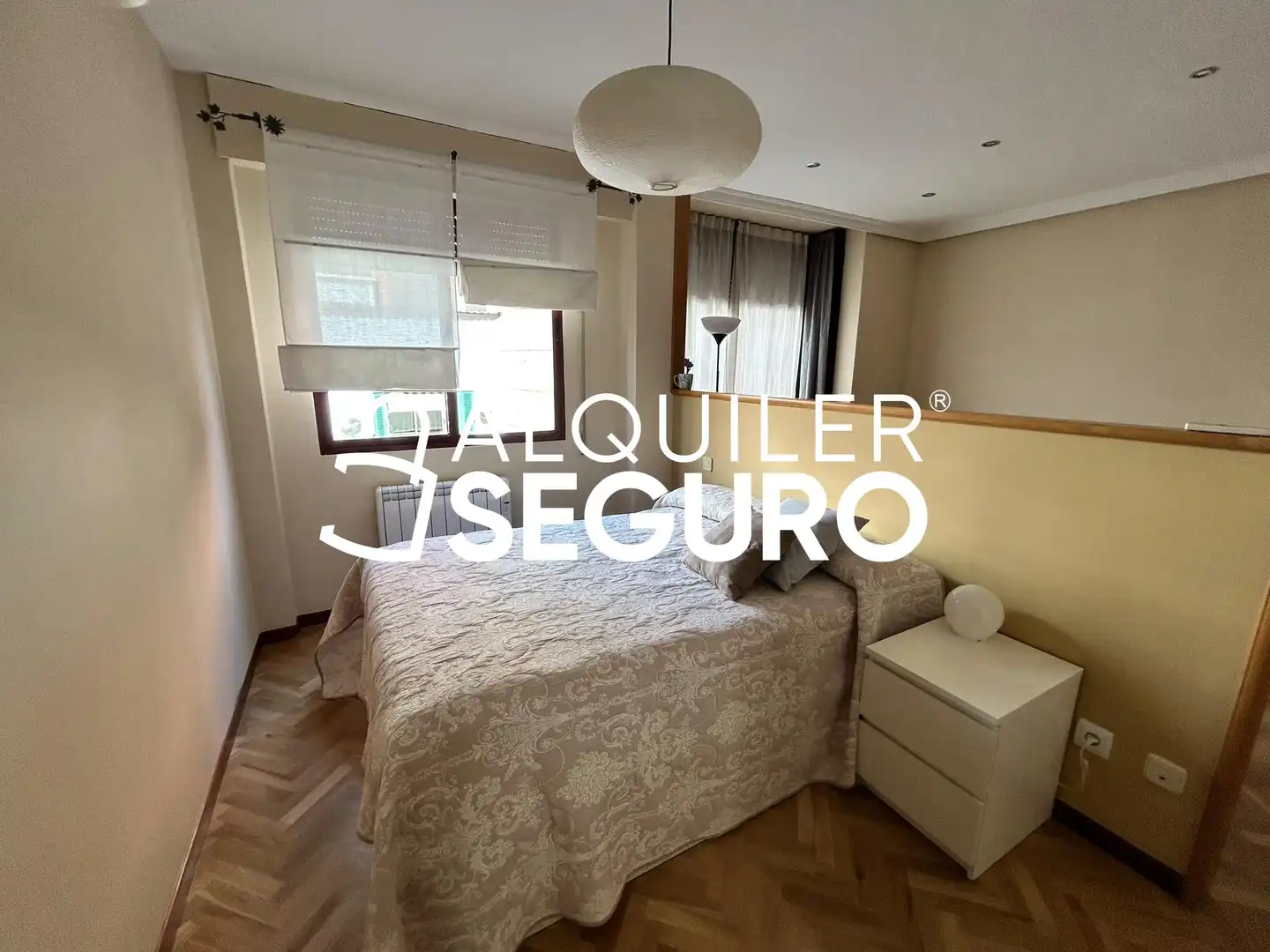 Habitación de Piso de alquiler en Madrid con Aire acondicionado, Calefacción y Amueblado