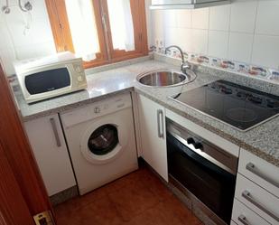 Cuina de Apartament de lloguer en  Sevilla Capital amb Aire condicionat, Calefacció i Parquet