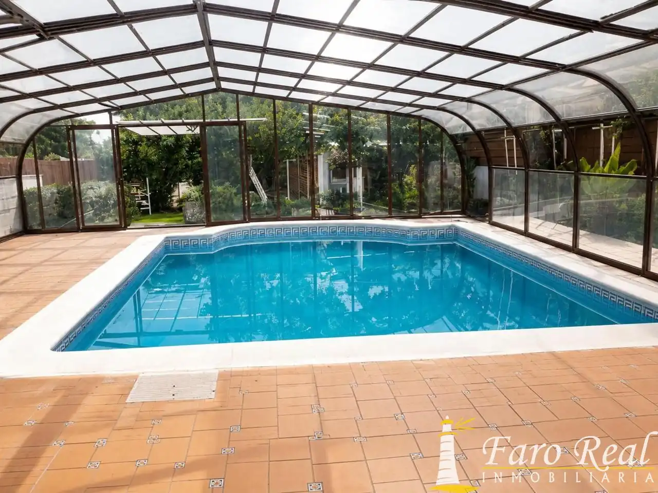 Piscina de Casa o xalet en venda en Sanlúcar de Barrameda amb Calefacció, Jardí privat i Terrassa
