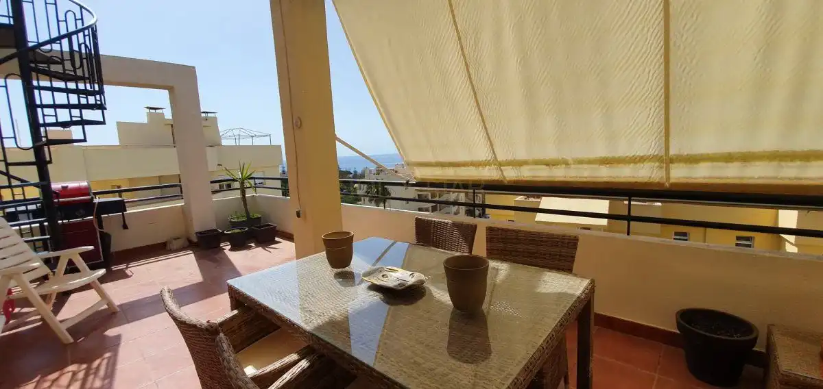 Terrasse von Dachboden zur Miete in Mijas mit Klimaanlage, Heizung und Terrasse