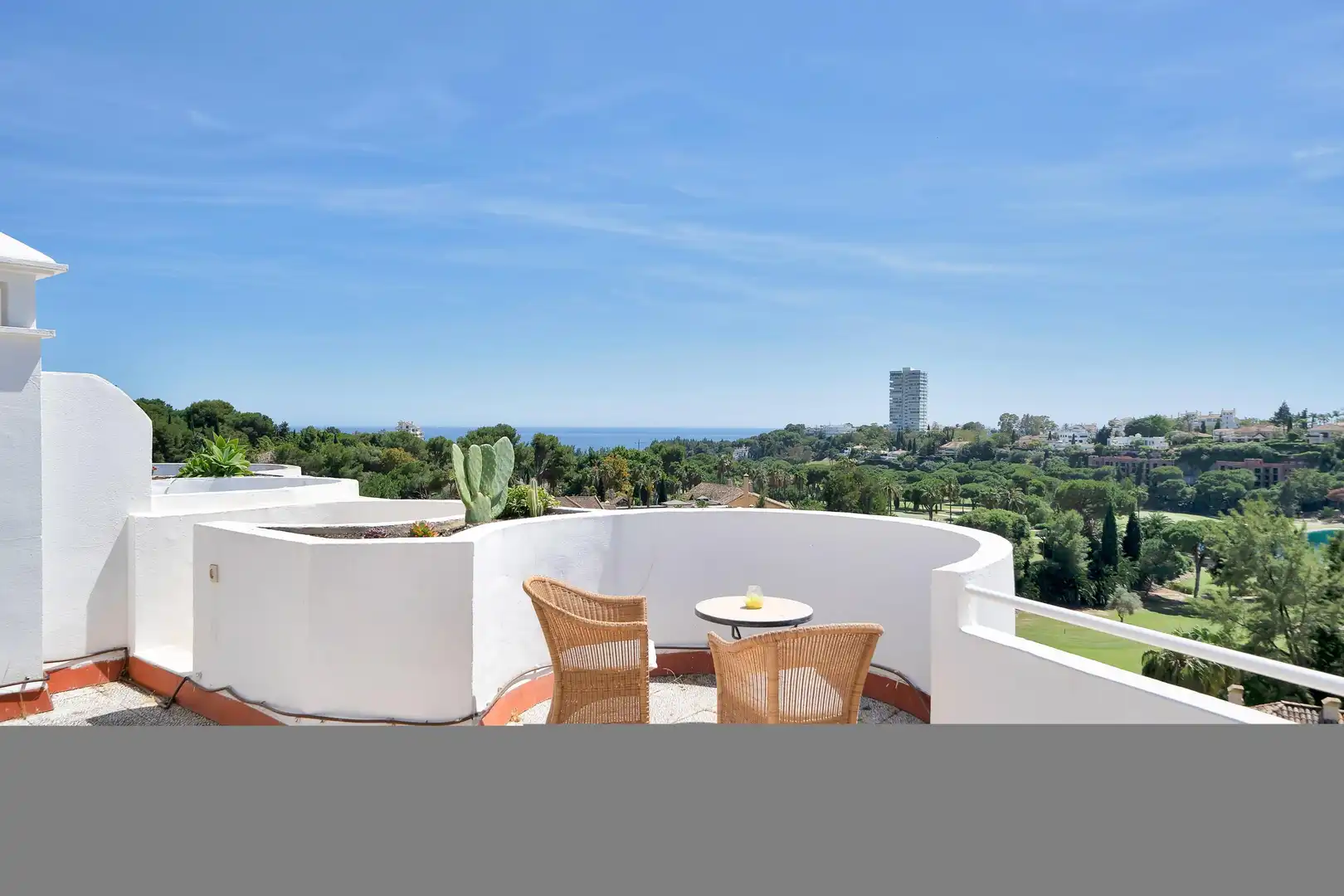 Ático de alquiler en Urbanización Golf Río Real #Bloque 2, 5B, Río Real