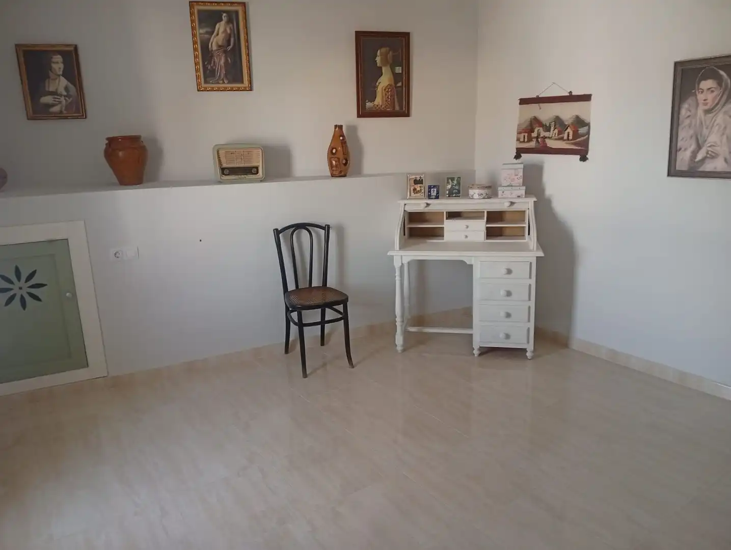 Sala de estar de Finca rústica en venta en Mollina con Aire acondicionado, Calefacción y Jardín privado