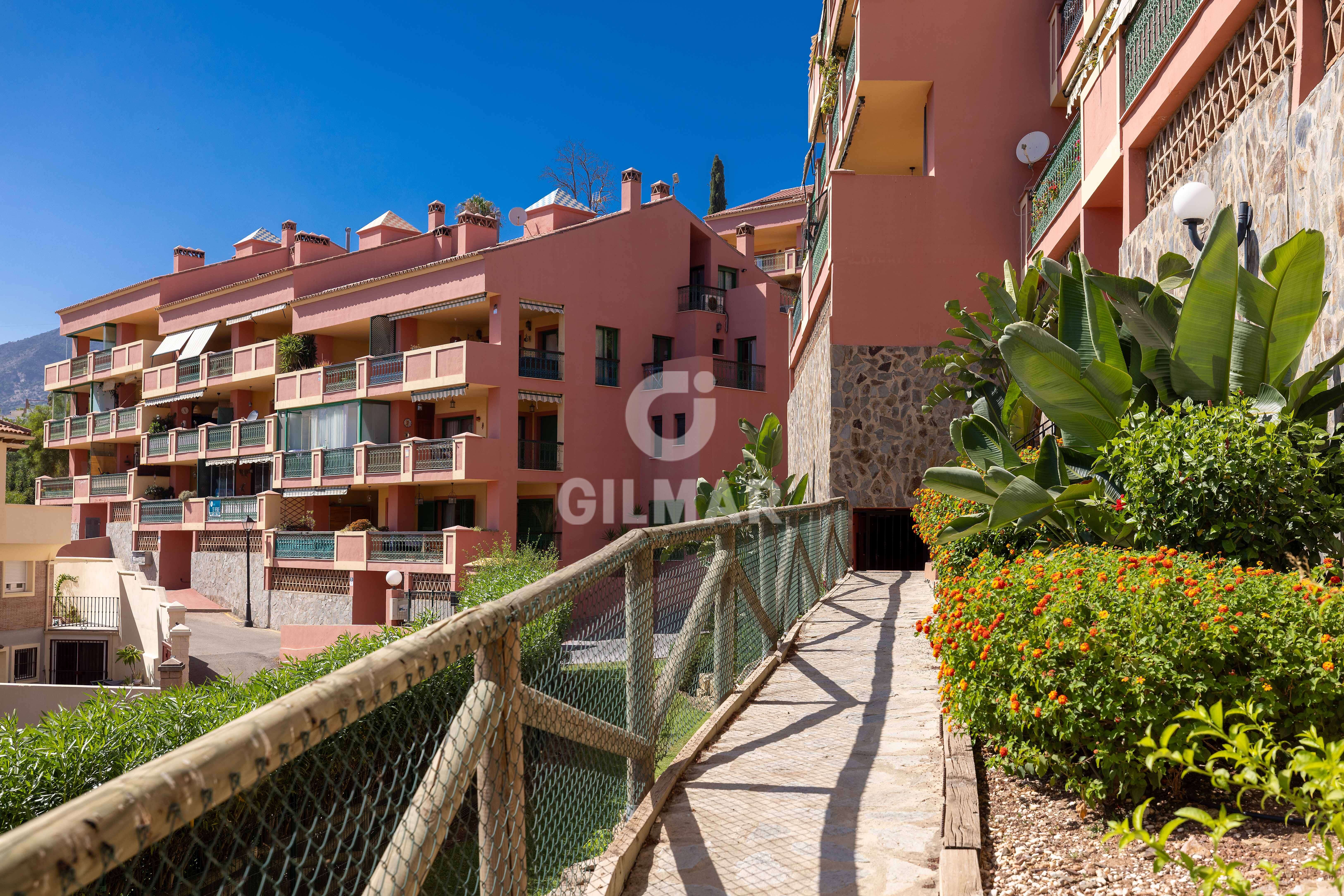 Exterior view of Duplex for sale in Fuengirola  with Heating, Storage room and Swimming Pool