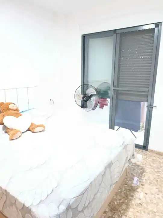 Bedroom of Flat for rent in Silla  with Air Conditioner, Heating and Furnished