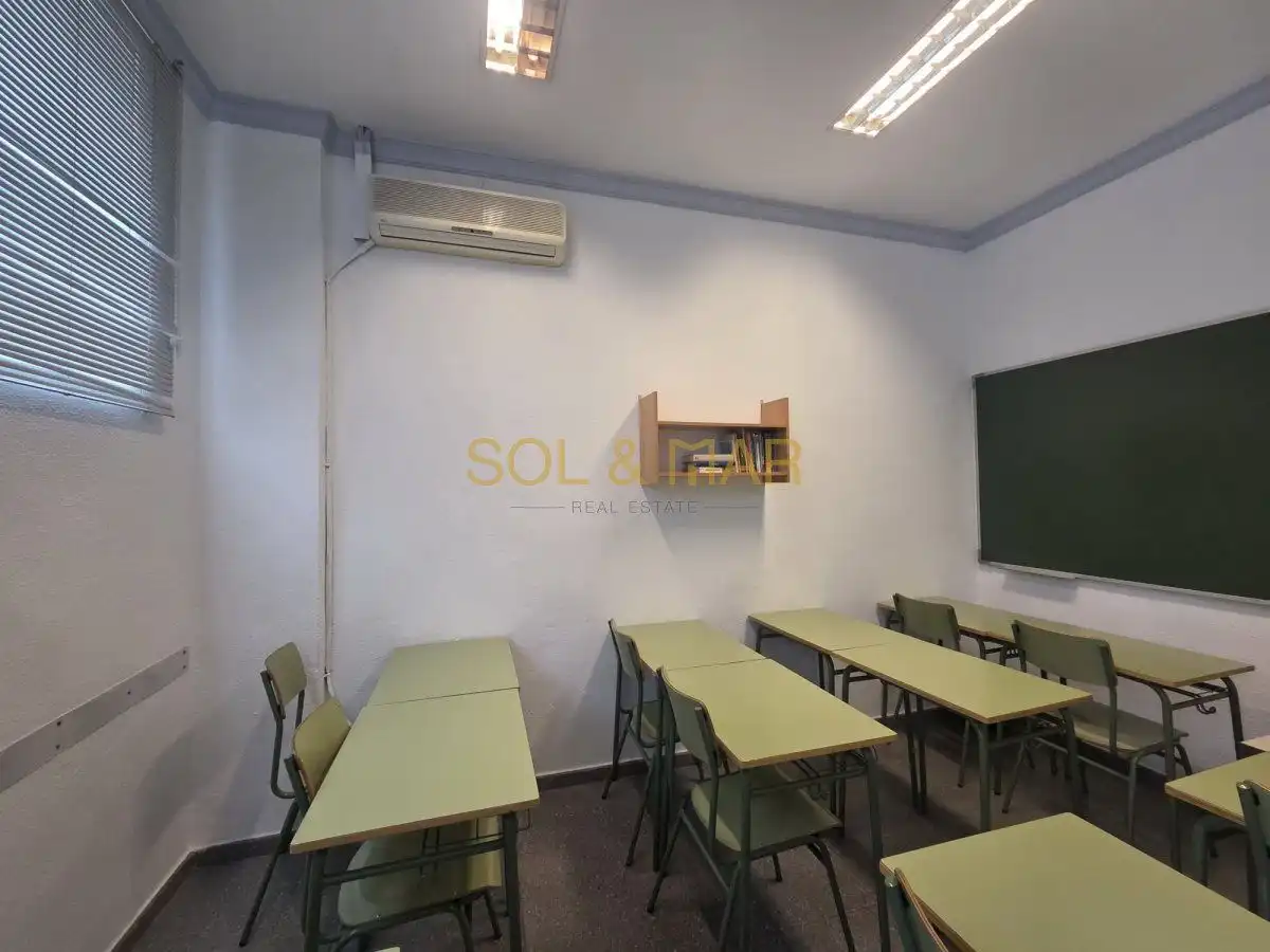 Local en venta en Torremolinos con Aire acondicionado