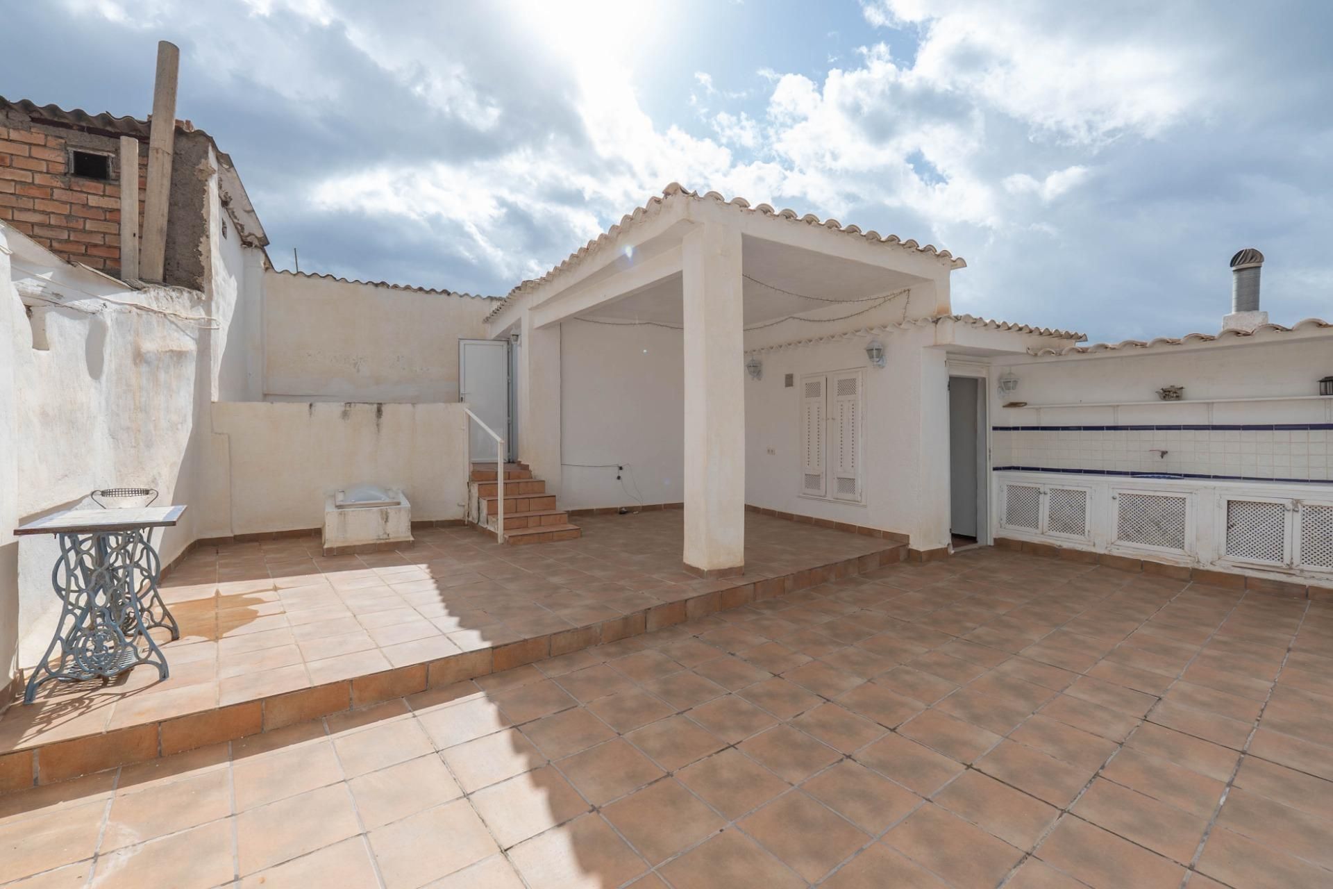 Vista exterior de Casa o xalet en venda en Lanjarón amb Calefacció, Terrassa i Traster