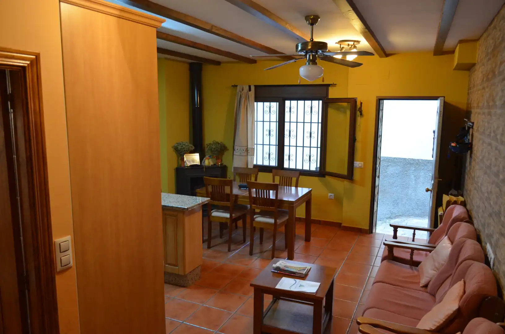 Houses for sale in El Torno   with Air Conditioner, Heating and Furnished