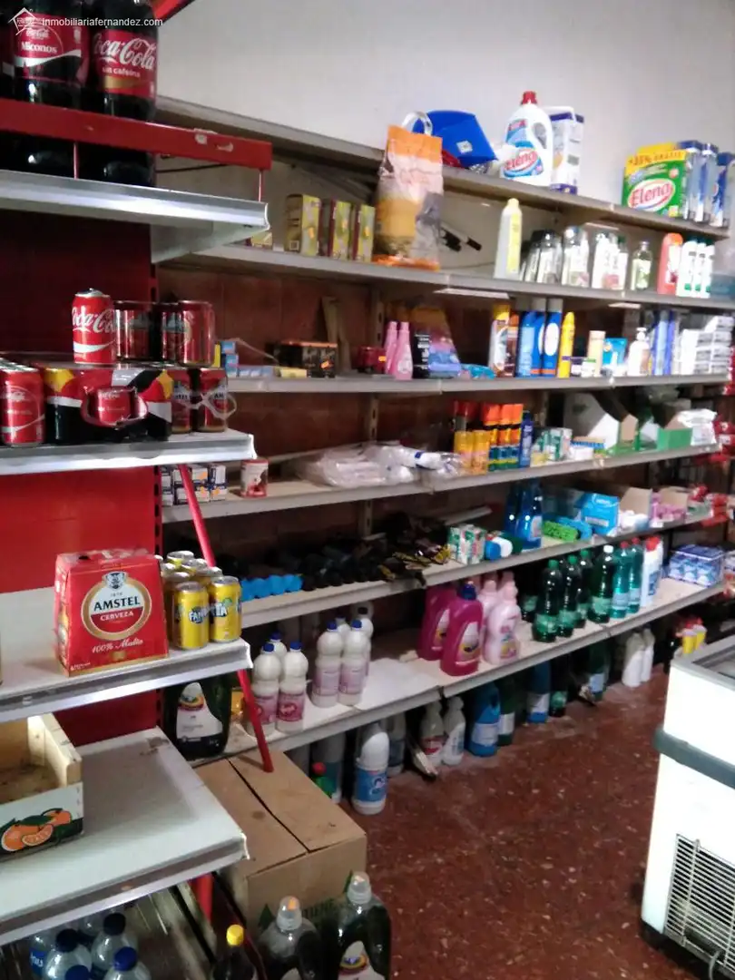 Local comercial en venda a Casco Antiguo